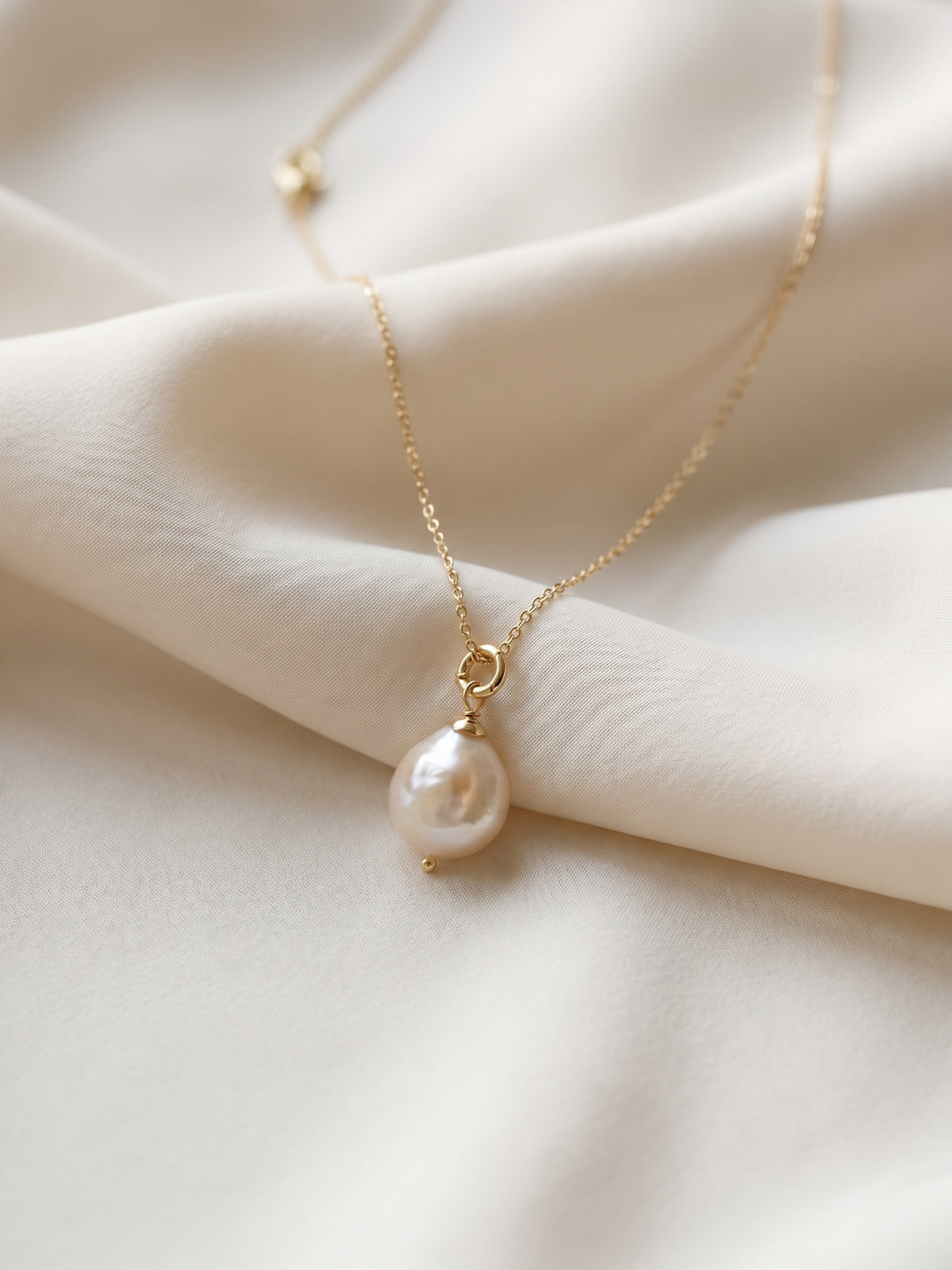 Miss Classic Coin Pearl Necklace