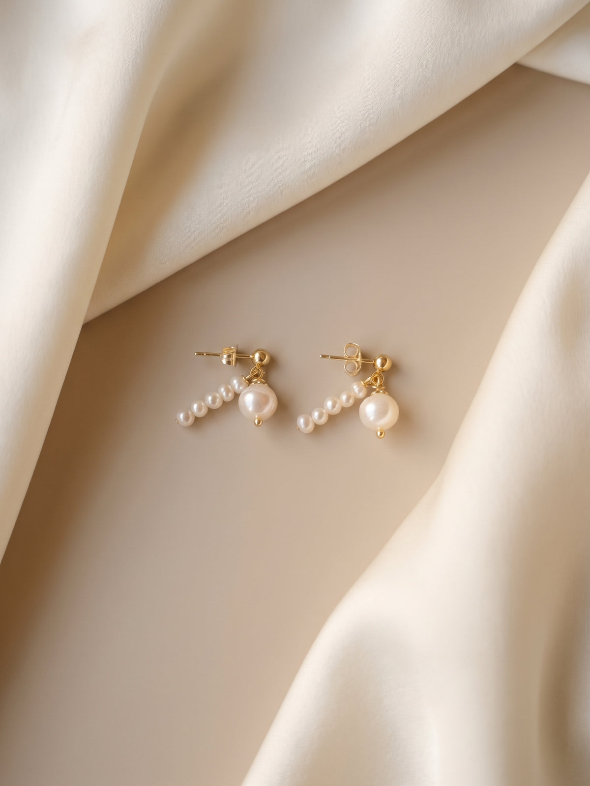 The Scene Stealer Pearl Earrings