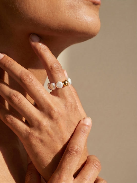 Lumi Pearl Ring
