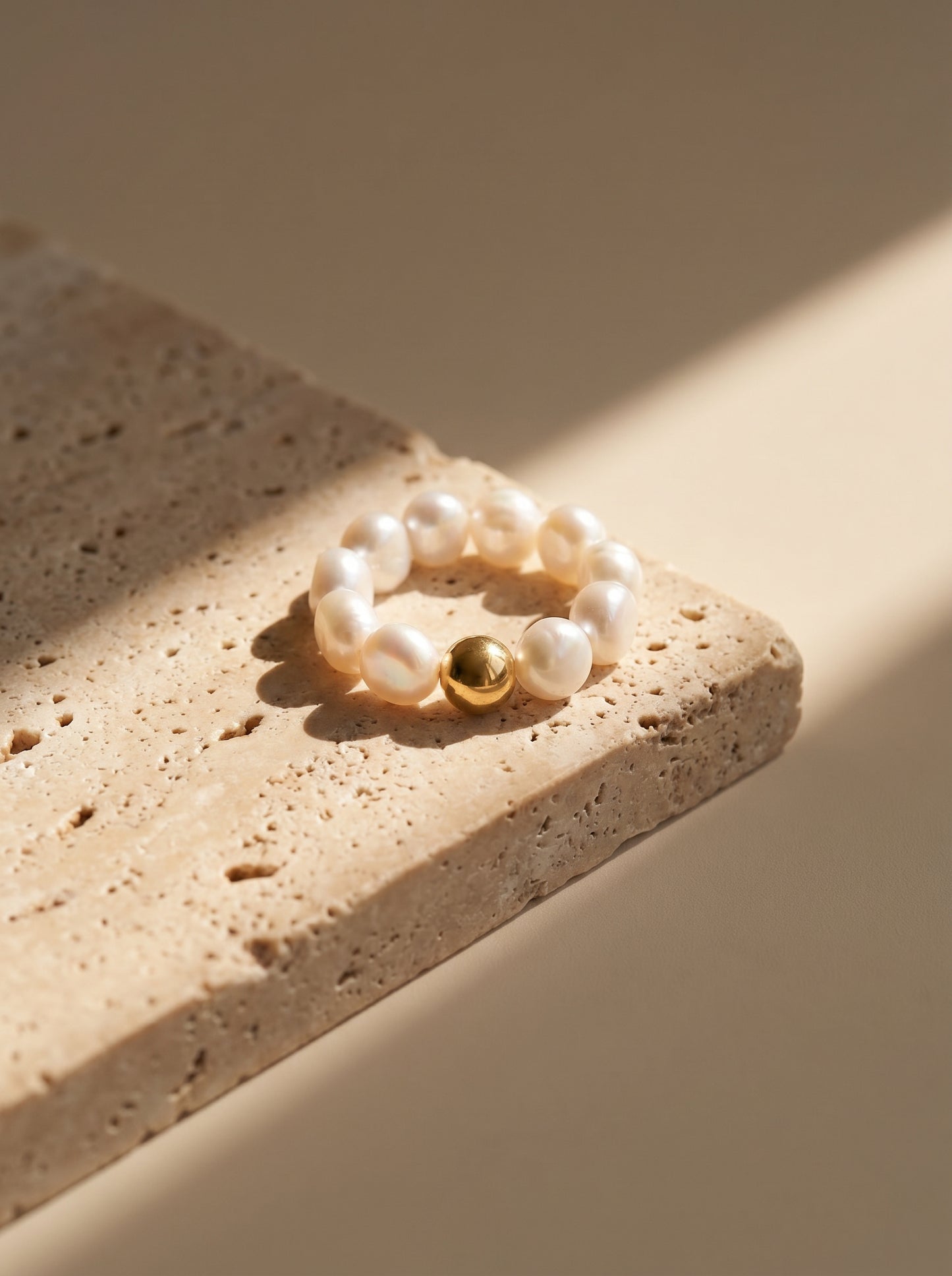 Lumi Pearl Ring