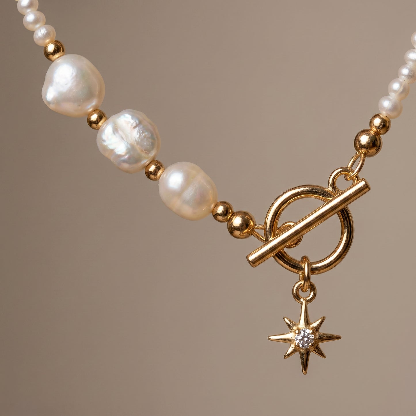 Pearl Glow Necklace
