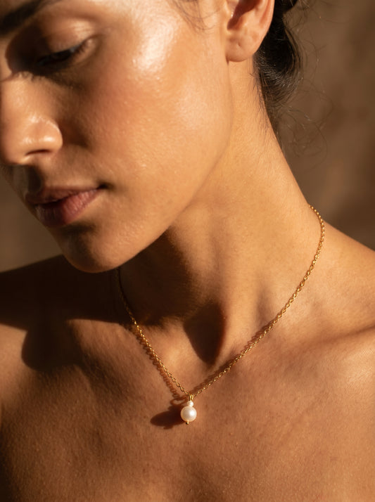 Aurora Pearl Necklace