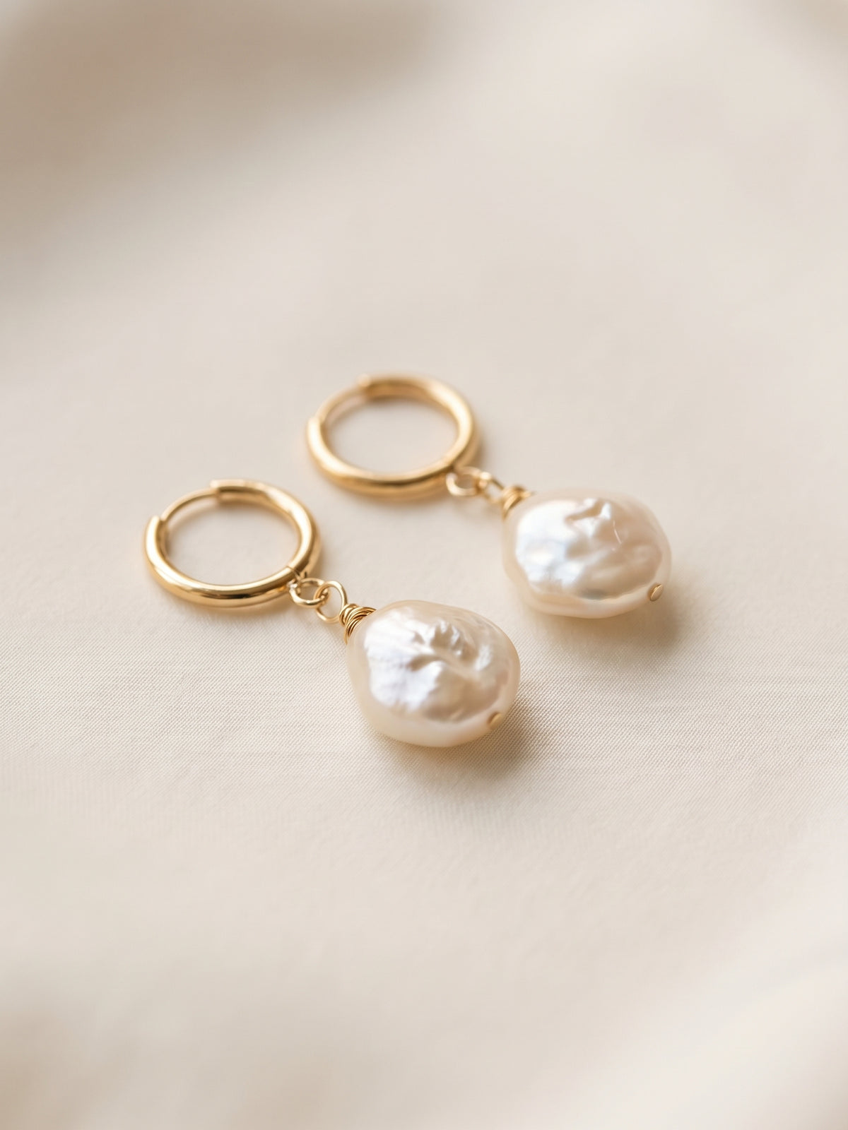 Miss Classic Coin Pearl Hoop Earrings