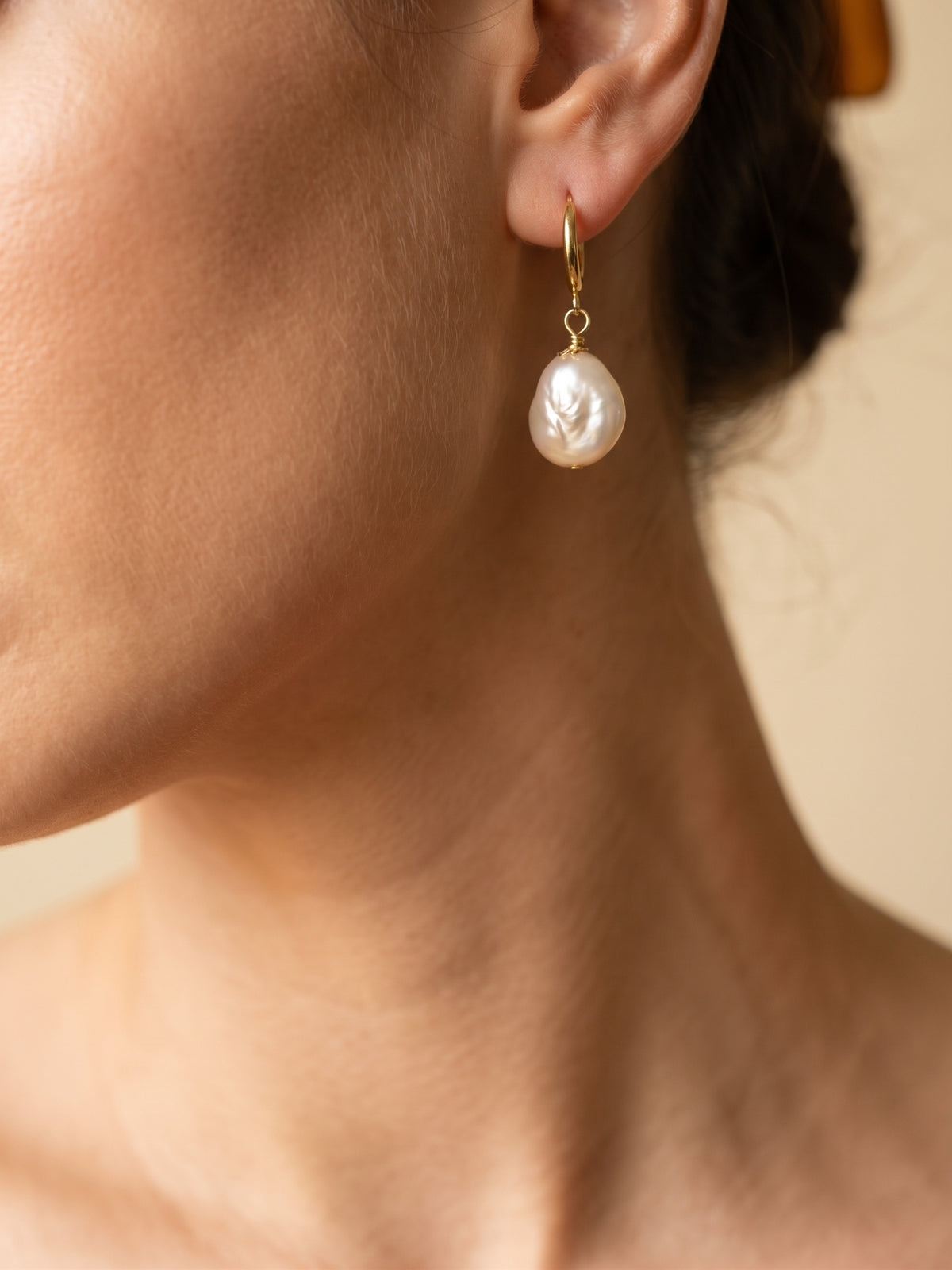 Miss Classic Coin Pearl Hoop Earrings