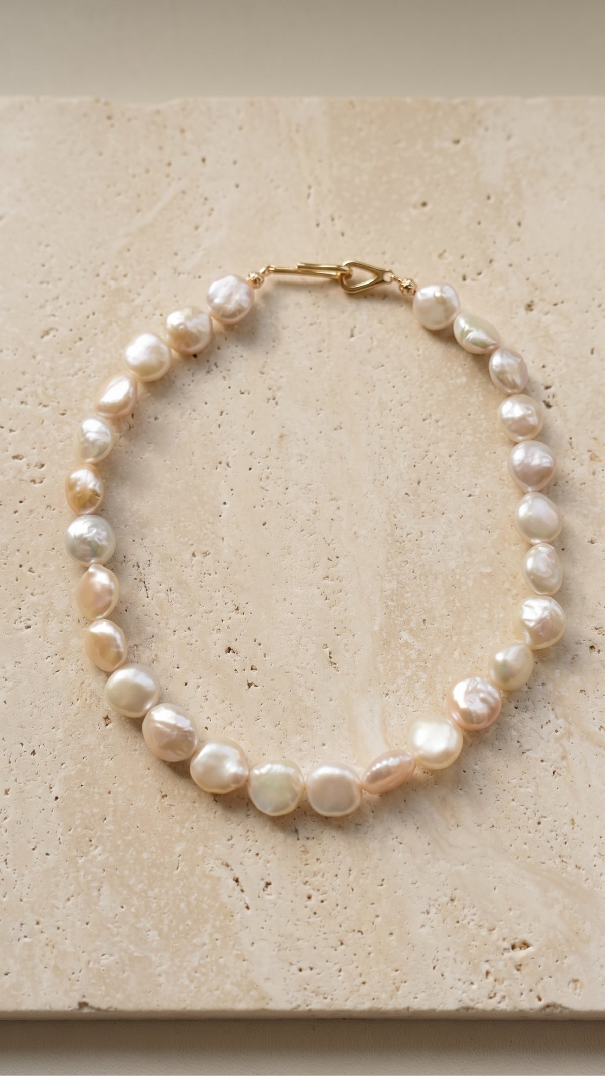 The Poise Pearl Necklace