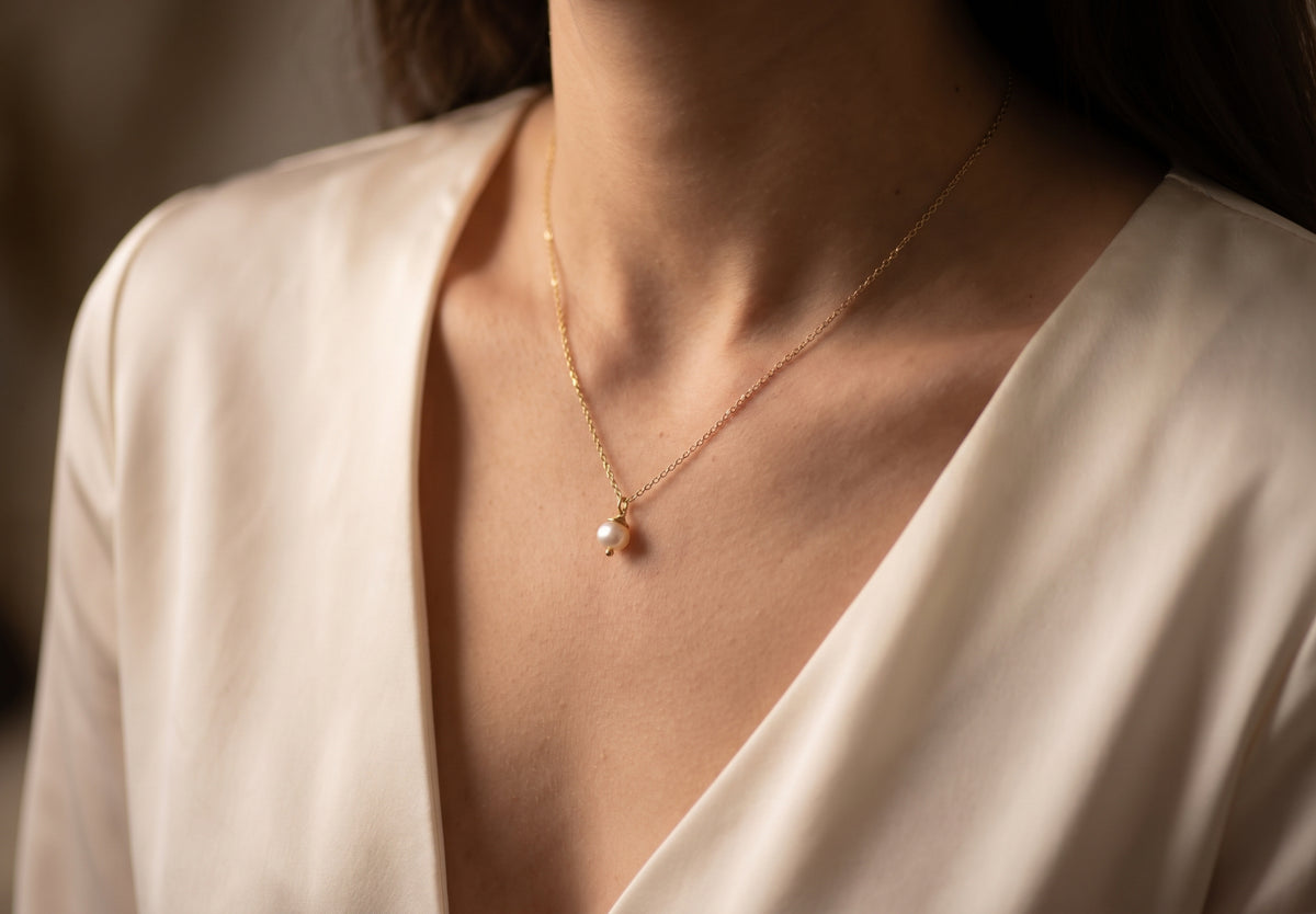 The Classicist Pearl Necklace