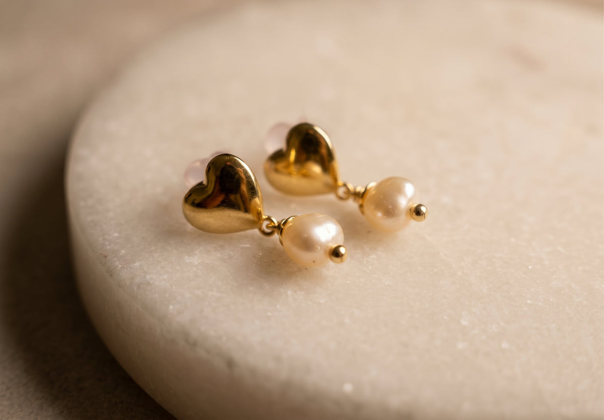 The Heartbreaker Pearl Earrings