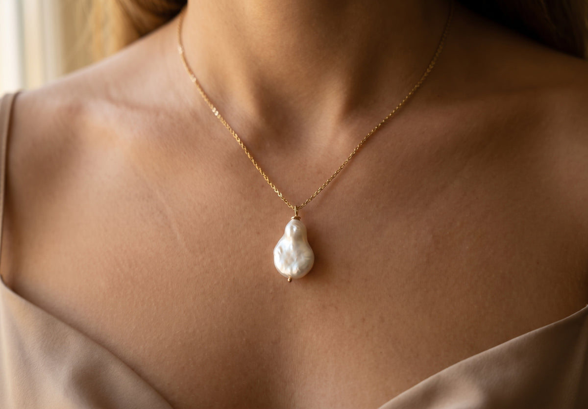 The Poet Pearl Necklace