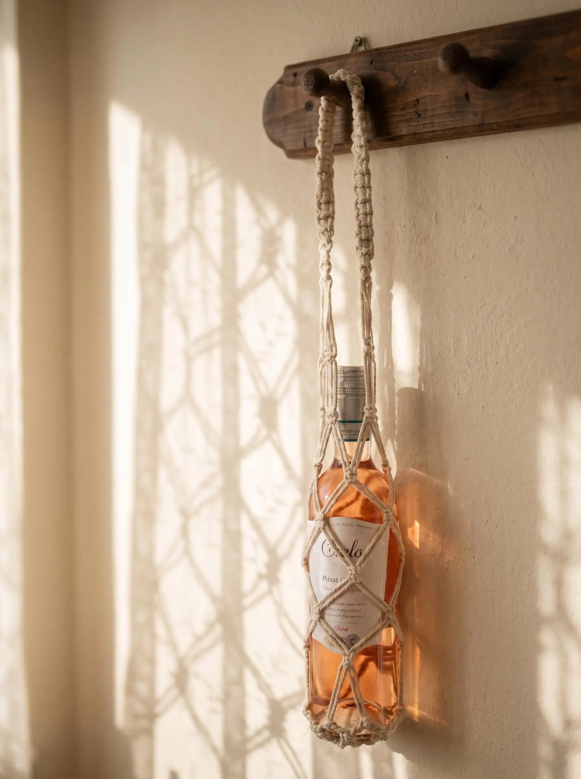 Boho Wine Gift Bag – Handmade Macrame Carrier