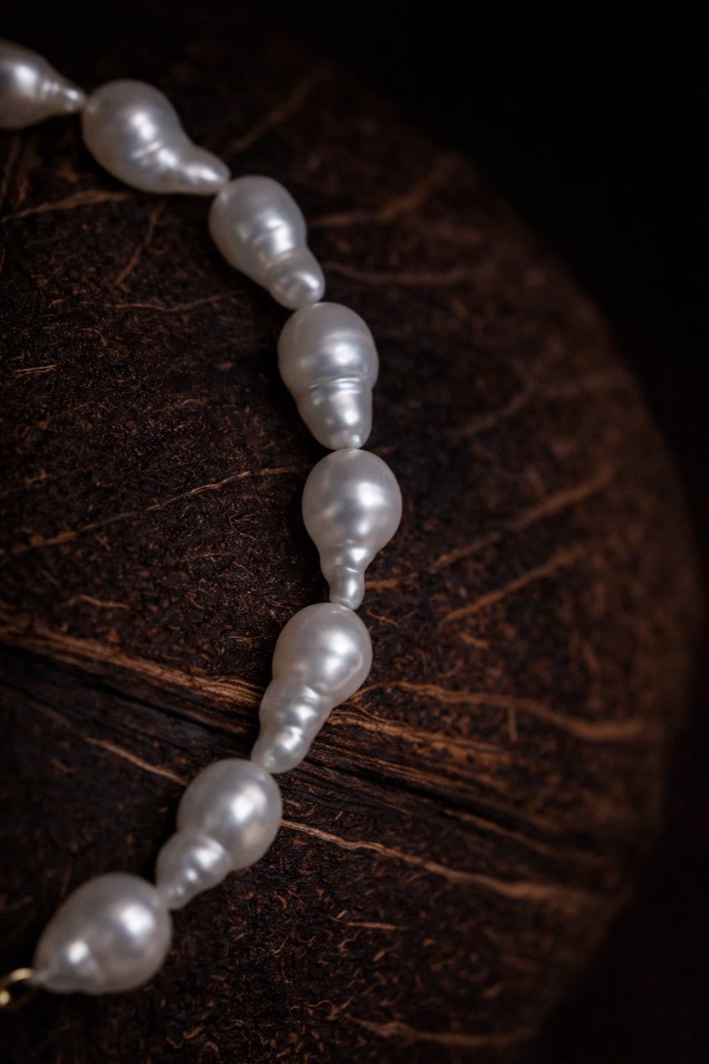 Aurora Baroque Pearl Bracelet