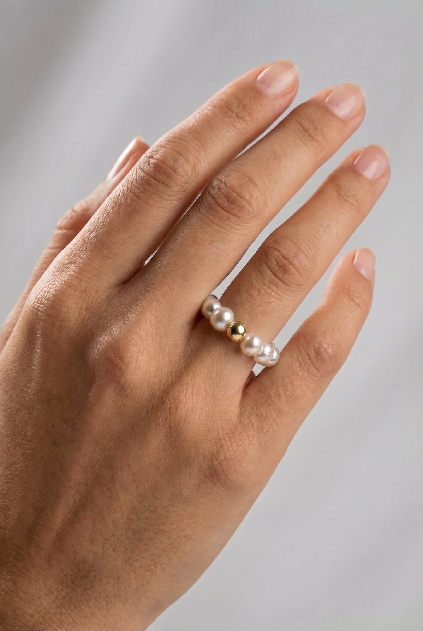 Mini Pearl Ring