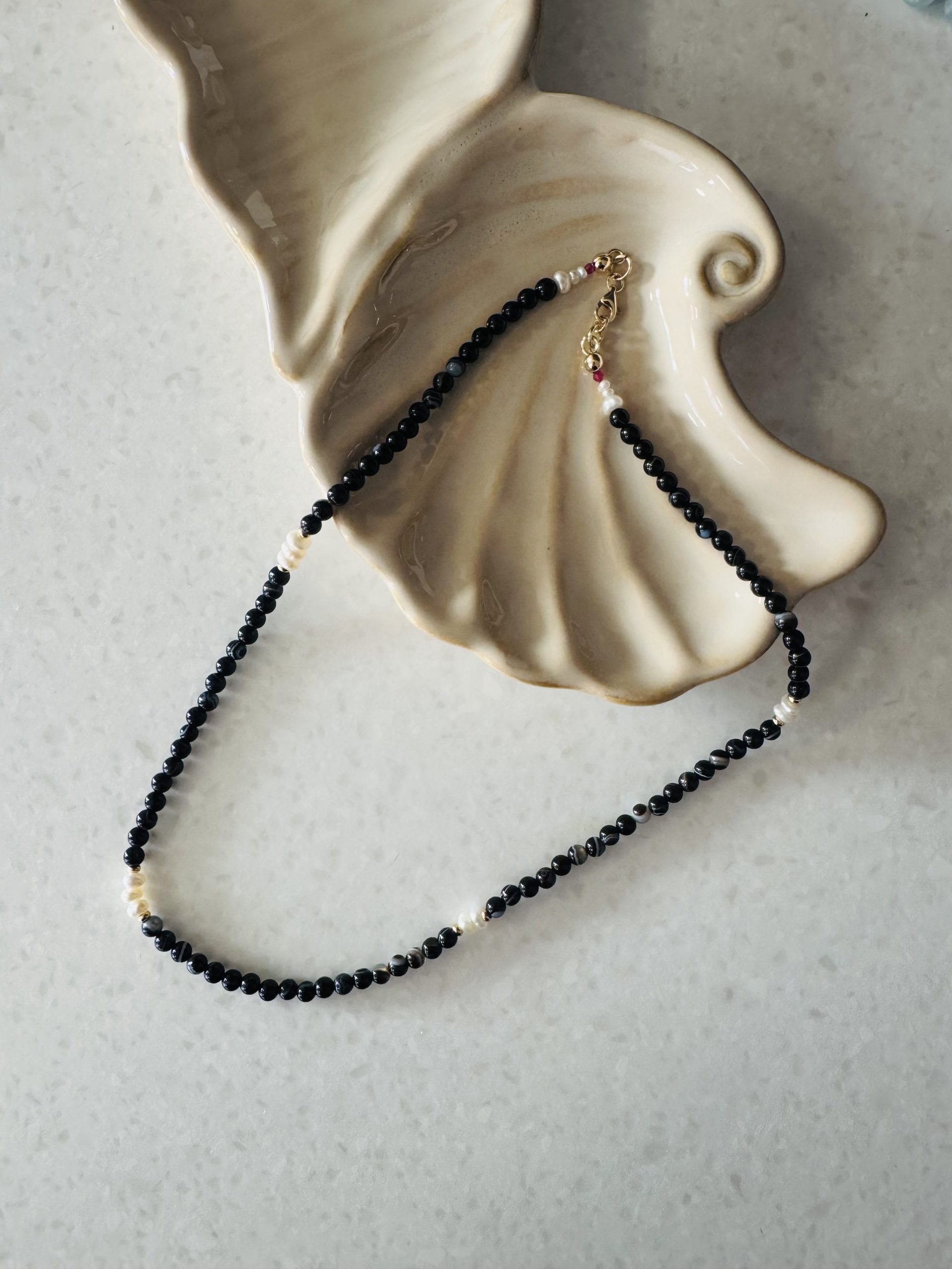 Pearl, ruby and black agate necklace - Image 4