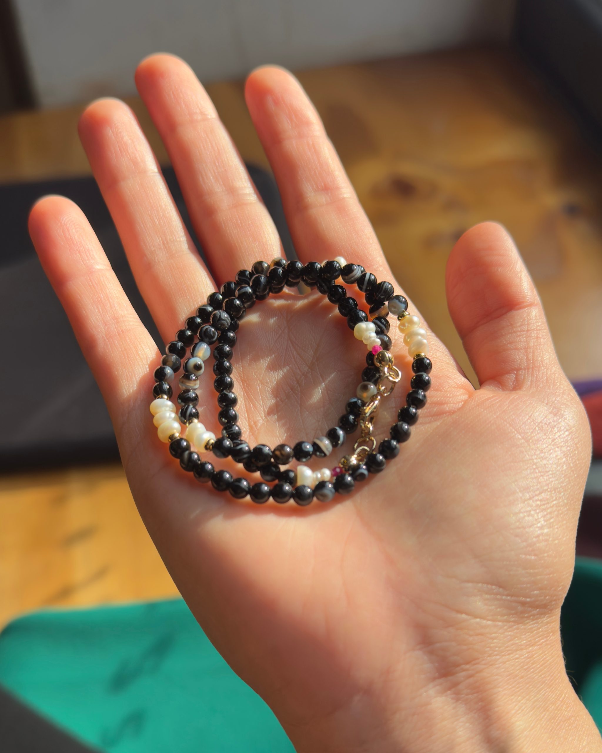 Pearl, ruby and black agate necklace - Image 2