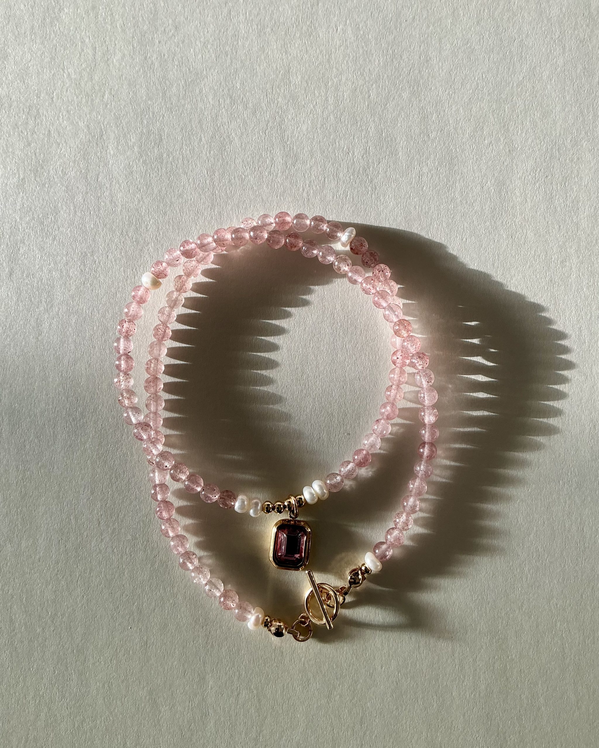 Rose Glow Pearl Necklace - Image 4